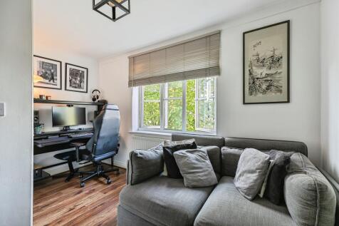 Bedroom 3 / Lounge