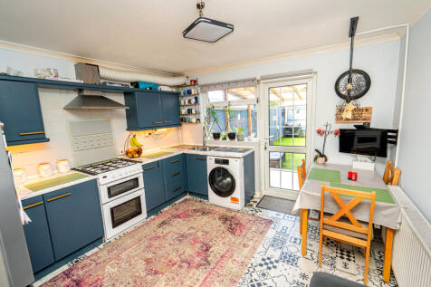 Kitchen 03