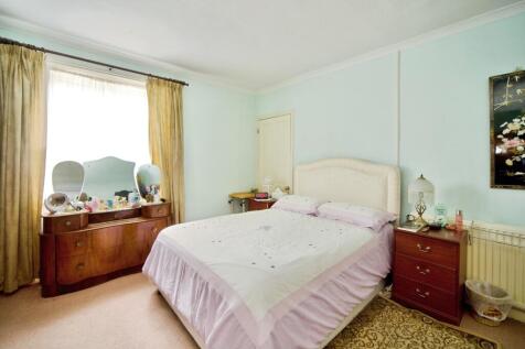 Bedroom 2 (2)