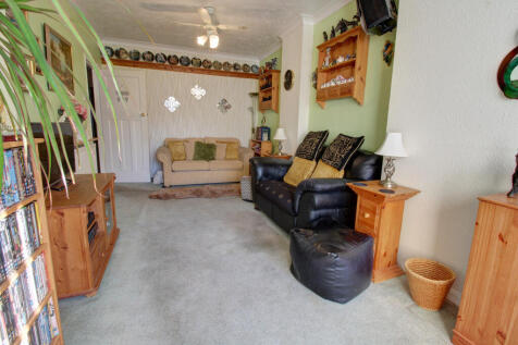 Lounge 1