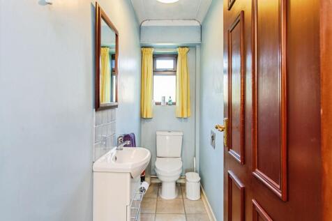 ground floor WC