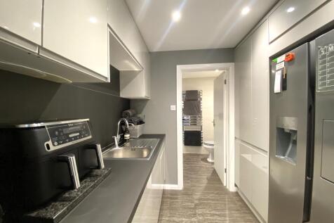 kitchen area in annexe