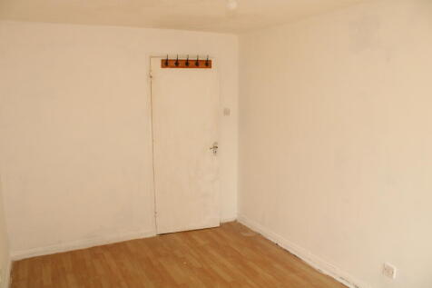 Bedroom 2 (1)