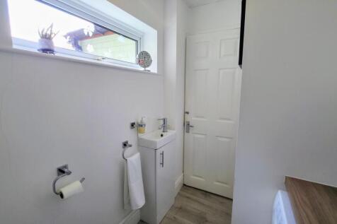 Ground floor WC/Utility