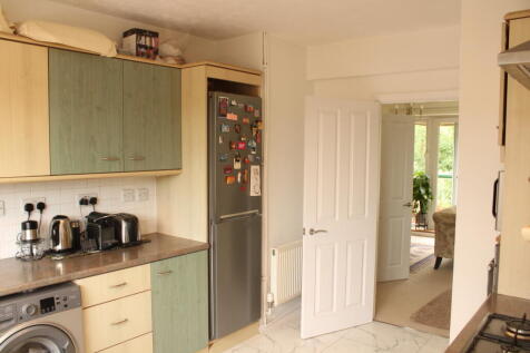 Kitchen (2)