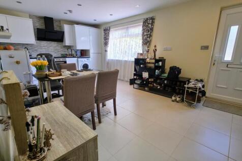 Lounge kitchen