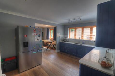 Kitchen 3