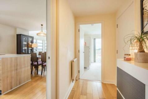 Entrance Hall resize