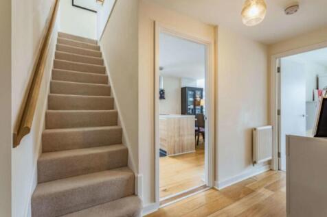 Entrance Hallway resize