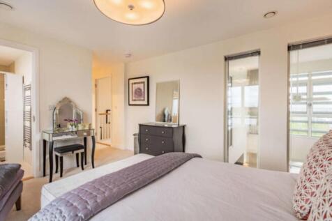 Bedroom 1 resize