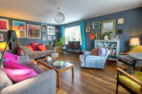 Lounge 1