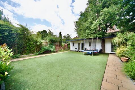 Rear Garden (3)