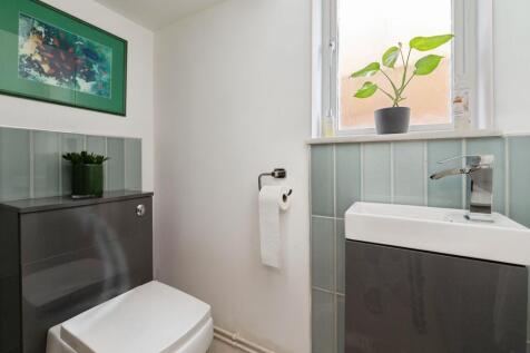 ground floor WC