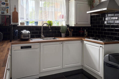 03. Kitchen (1)