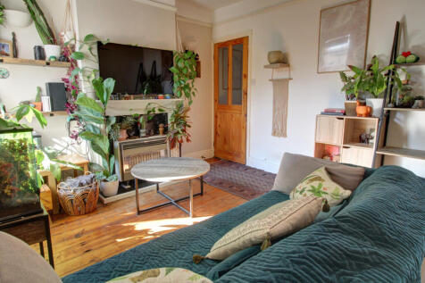 Lounge 1