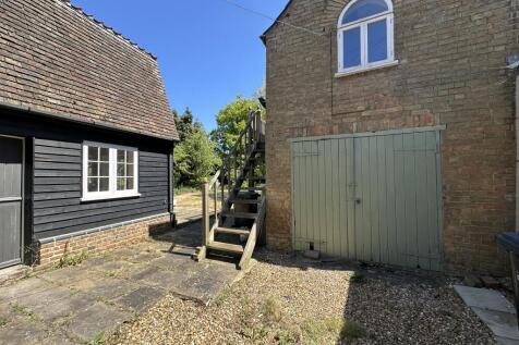 Garage / Parking / Studio