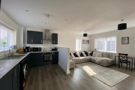 open plan lounge/kitchen