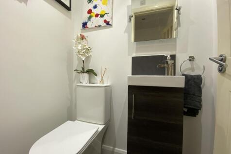 ground floor WC