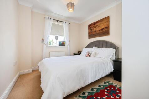 FIRST FLOOR SMALL BEDROOM SINGLR WINDOW TWO POSS BEDROOM FIVE