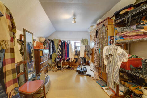 Upstairs Room Shot 1