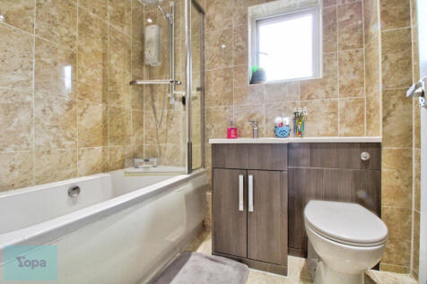 10234226-Bathroom1