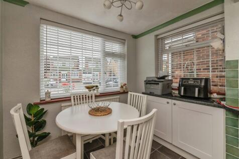 24foxfielddrivefoxfielddrivestanford-le-hopess178hh-25