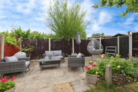 24foxfielddrivefoxfielddrivestanford-le-hopess178hh-31