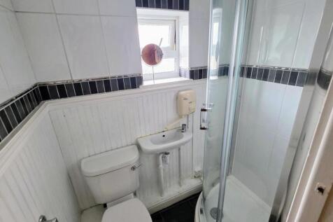 First floor shower room