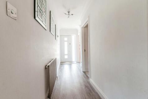 4alexanderroadlangdonhillsbasildonss166hd-12