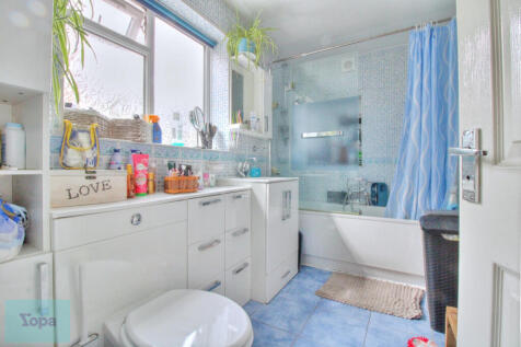 0d871e8c-Bathroom