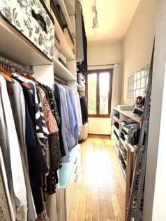walk in closet 