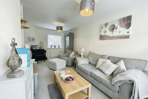 31442b13-lounge 2...