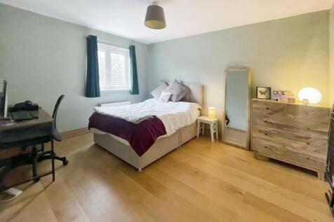 5470dc8c-bed 202 ...