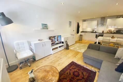 Lounge Diner/Kitchen
