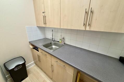 GF kitchenette 