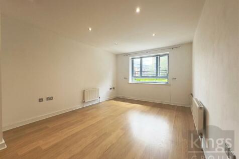 Kitchen / Lounge