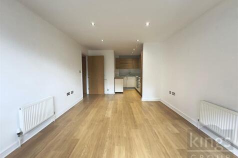 Kitchen / Lounge