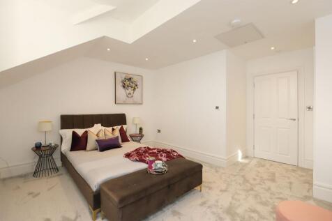 Bedroom Apt 16
