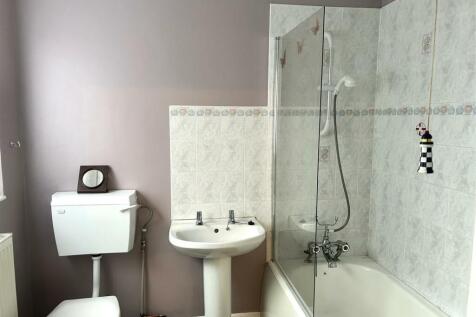 12 Atherton Bathroom 1.jpg