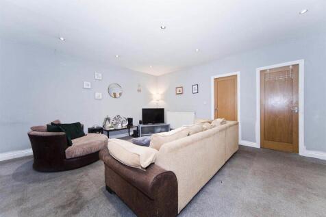 Living room 2.jpg