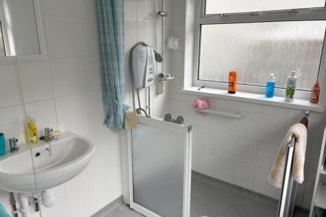 Bathroom 2 