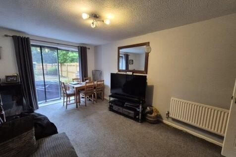 Living room 2