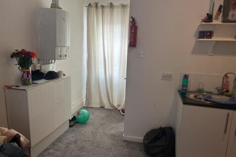 Living Room photo 2