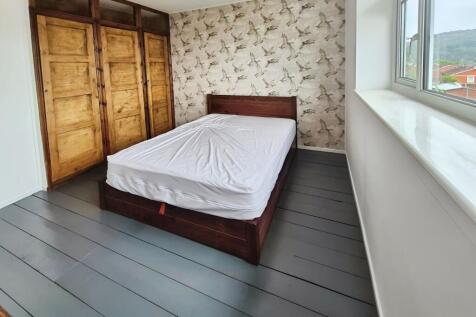 bed 1