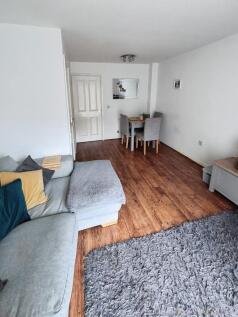 lounge and dining ar
