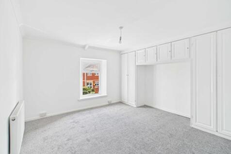 CAM01690G0-PR0446-ST