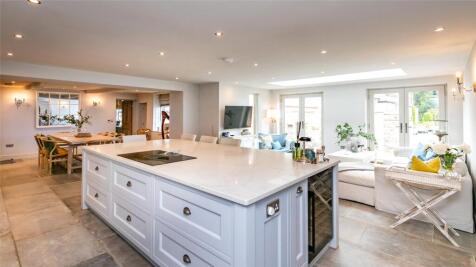 Open Plan Shot