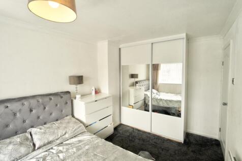 Bedroom 1B