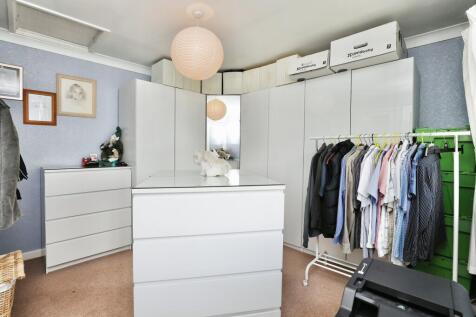 Bedroom three / Dressing room