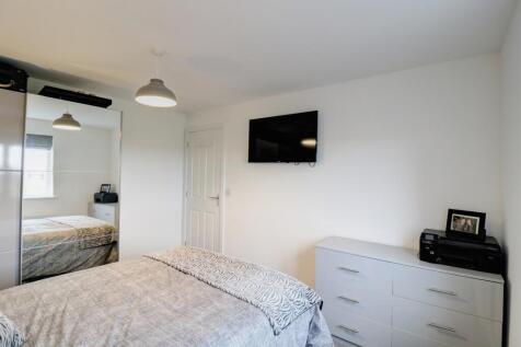 Bedroom 2.2